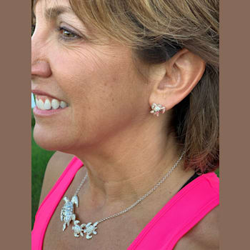 Sterling Silver Momma and Baby Sea Turtles Necklace with Rolo Chain.
