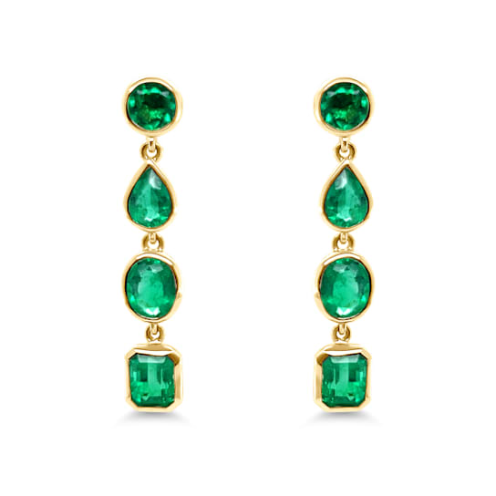 2.86Cts Colombian Emerald, Crafted in 18K Yellow Gold Earrings.