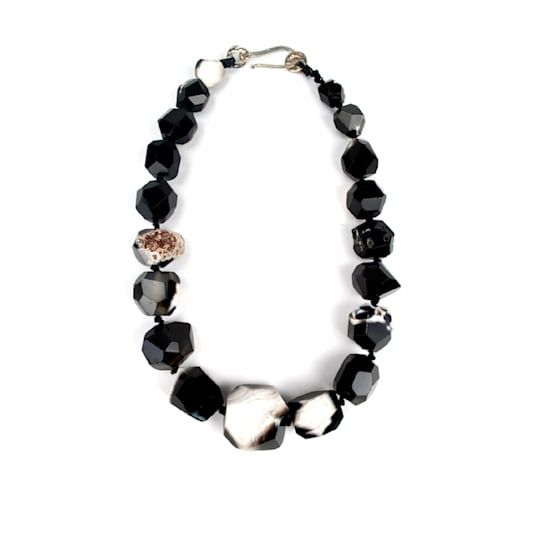 Black Moon Tumbled Nugget Graduated Agate Knotted Necklace, Handmade by
Amber Planet Earth.