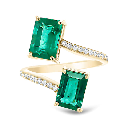 18K Yellow Gold Emerald and Diamond Ring 3.27ctw