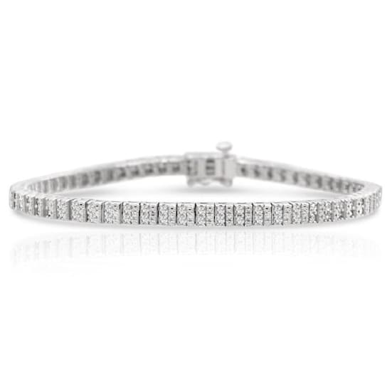 1.00 Carat Diamond Tennis Bracelet in Sterling Silver - 7.25"<br />