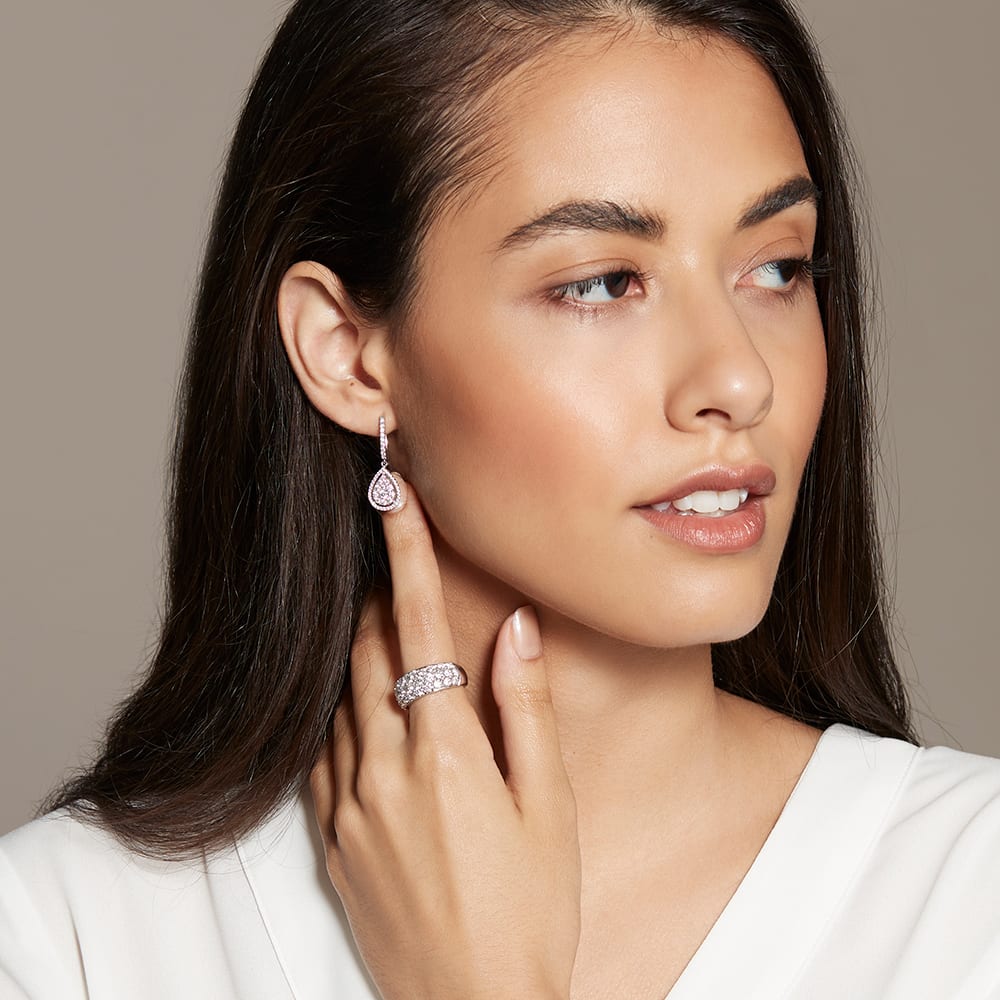 From statement-making rings to timeless earrings, Netaya diamond jewelry makes you shine in every occasion.