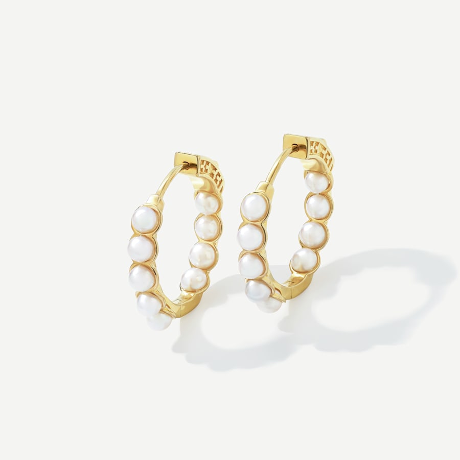 small freshwater pearl earring in 18k gold over sterling silver 