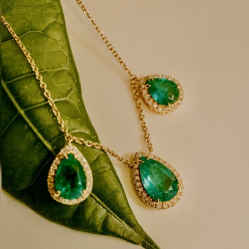 emerald teardrop station necklace