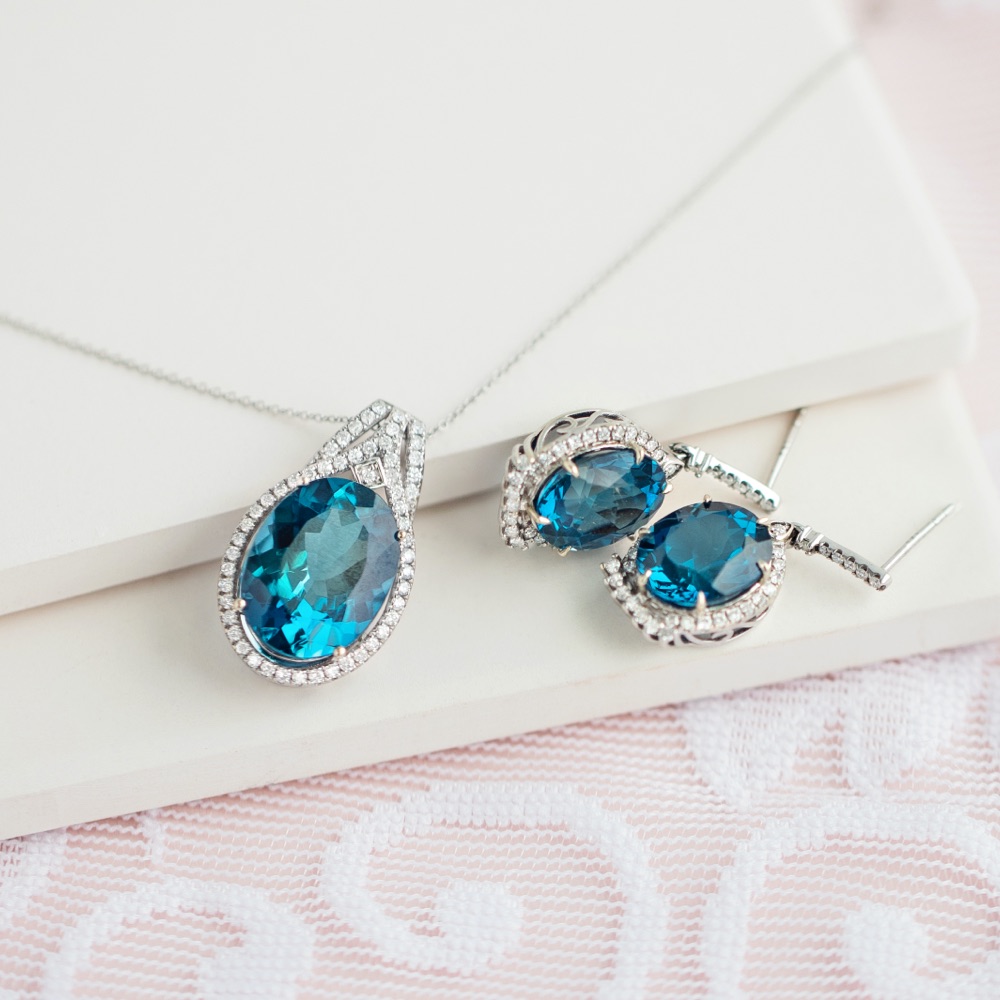 Blue Gemstone Pendant and Earrings 