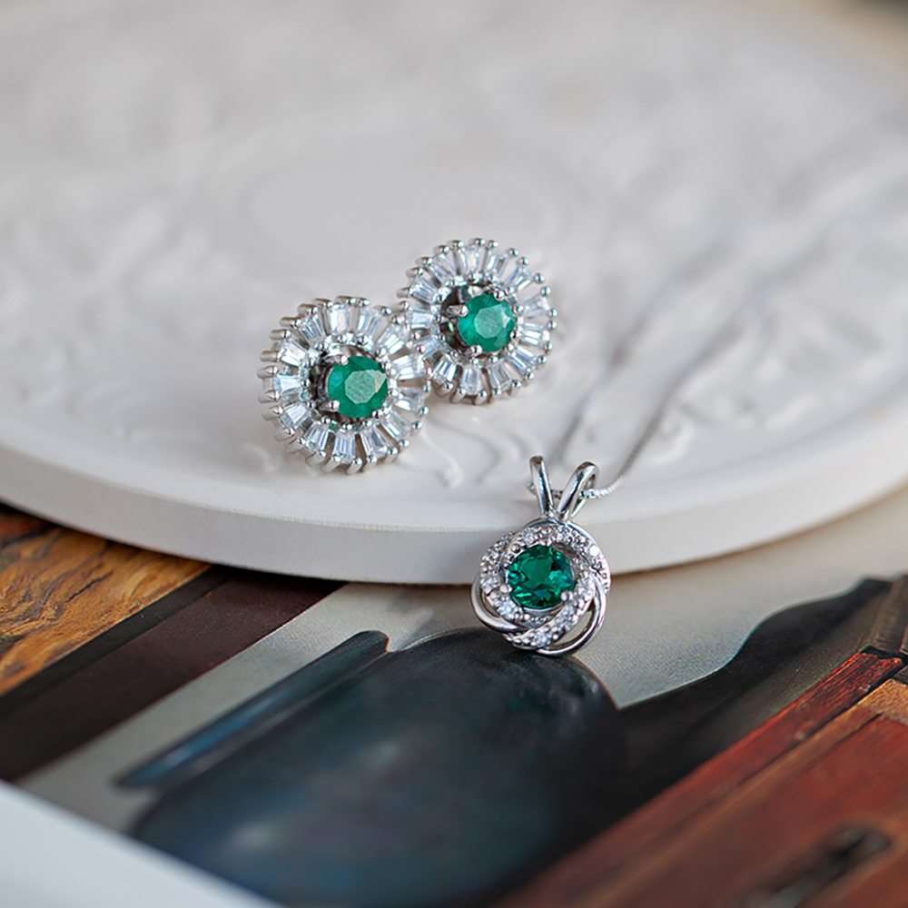 Emerald Earrings and Pendant 